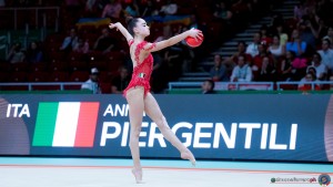 piergentili anna ita sfe01501 copia simone ferraro ph